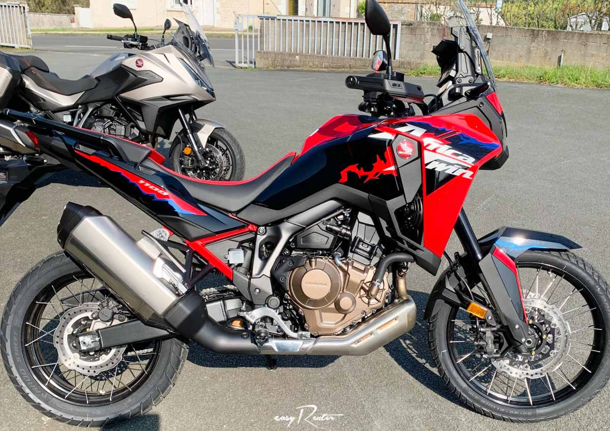 Location moto Laval Yamaha MT07 1