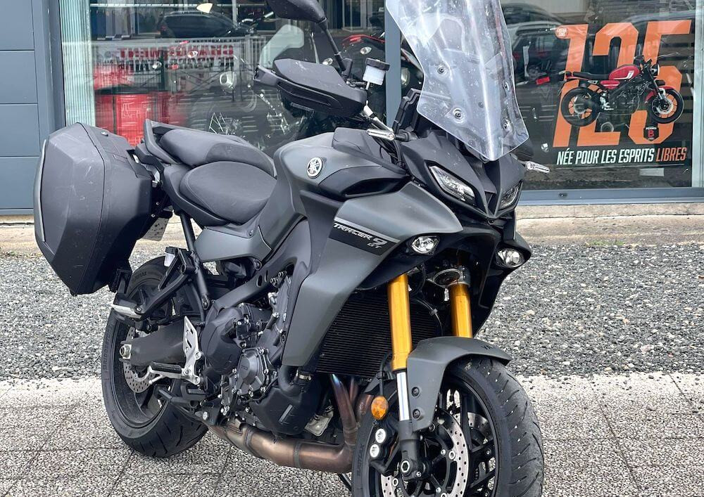 Châteauroux Yamaha Tracer 900 GT motorcycle rental 15842