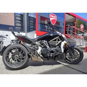 motorcycle rental Ducati 1260 Diavel S A2