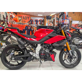 motorcycle rental Fantic Stealth 125