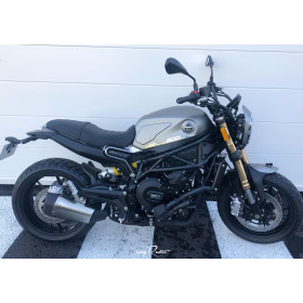 motorcycle rental Benelli Leoncino 800