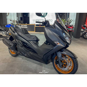 motorcycle rental Suzuki Burgman 400 A2