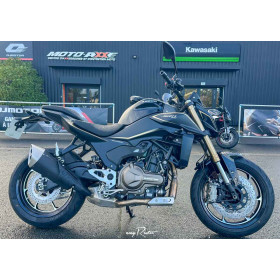 motorcycle rental QJ Motor SRK 600 A2