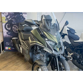 motorcycle rental Kymco 550 CV3