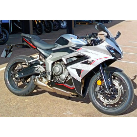 motorcycle rental Triumph Daytona 660 A2