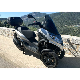 motorcycle rental Piaggio MP3 300 HPE 2023