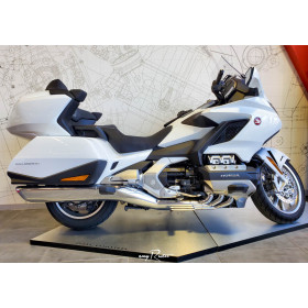 motorcycle rental Honda Goldwing 1800 TOURING