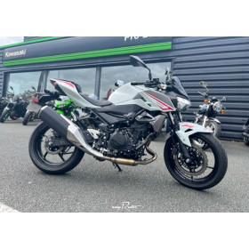 motorcycle rental Kawasaki Z400 A2