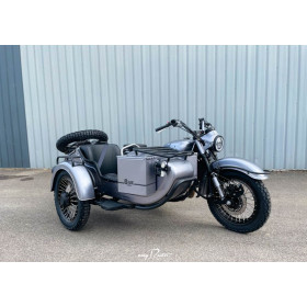 motorcycle rental Mash B-side 520