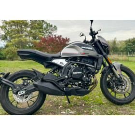 motorcycle rental Moto Morini Seiemmezzo STR 650