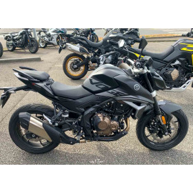 motorcycle rental Voge R625