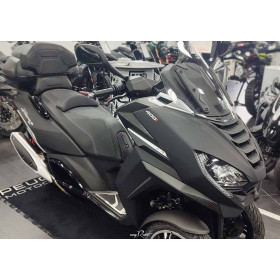 motorcycle rental Peugeot Metropolis SW