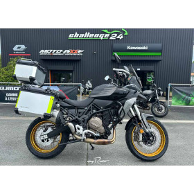 motorcycle rental  QJ Motor SRT 700 X A2