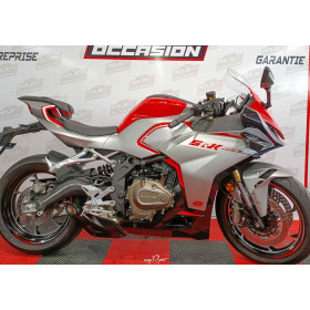 motorcycle rental QJ Motor SRK 421 RR A2