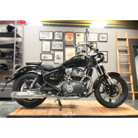 motorcycle rental Royal Enfield Super Meteor 650 A2