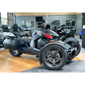 motorcycle rental Can-Am Ryker 900