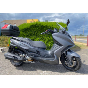 motorcycle rental Mash 300 Belena