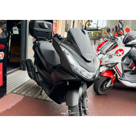 motorcycle rental Honda PCX 125