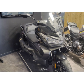 motorcycle rental Voge SR4 MAX A2
