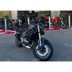 motorcycle rental QJ Motor SRK 600 A2