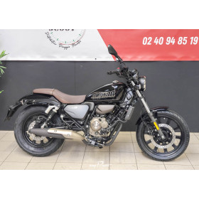motorcycle rental QJ Motor SRV 125