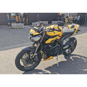 motorcycle rental Triumph Street Triple 765 RS