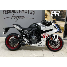 motorcycle rental Suzuki GSX-8R