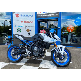 motorcycle rental Suzuki GSX-8S A2