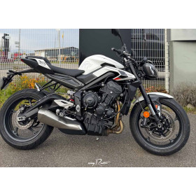 motorcycle rental TRIUMPH STREET TRIPLE R A2