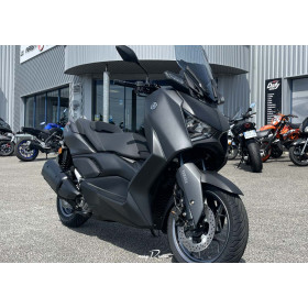 motorcycle rental Yamaha XMAX 300 A2