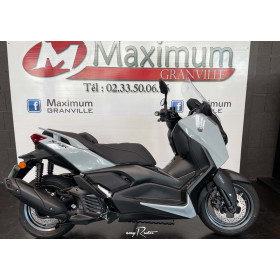 motorcycle rental Yamaha XMAX 125