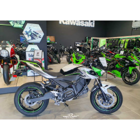 motorcycle rental Kawasaki Z e-1