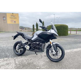 motorcycle rental Zero Motorcycles DSR 15.6 A2