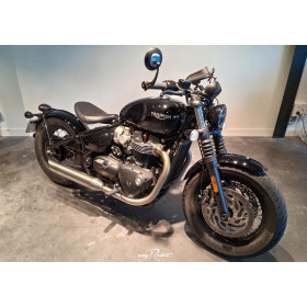 motorcycle rental Triumph Bonneville Bobber A2