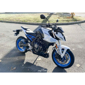 motorcycle rental Suzuki GSX-8S A2