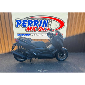 motorcycle rental Yamaha X-MAX 125 Tech Max