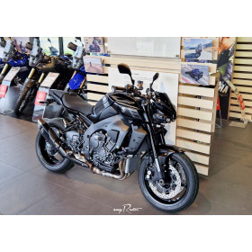 motorcycle rental Yamaha MT10