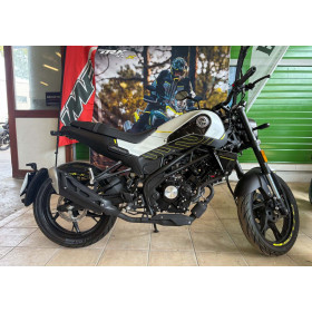 motorcycle rental Benelli Leoncino 125