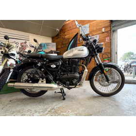 motorcycle rental Benelli Imperiale 400