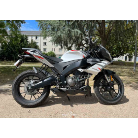 motorcycle rental Aprilia Tuono 125