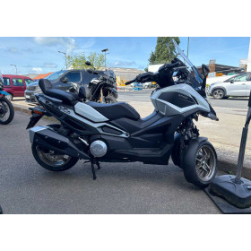 motorcycle rental Kymco CV3 575