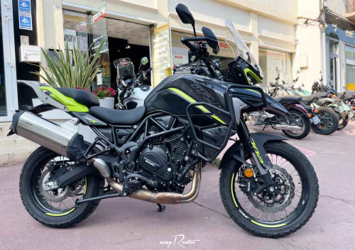 Saint-Lô Kawasaki Z650 A2 motorcycle rental 14194