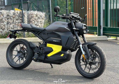 location moto electrique Valence Zero Motorcycles S (Streetfighter) 1