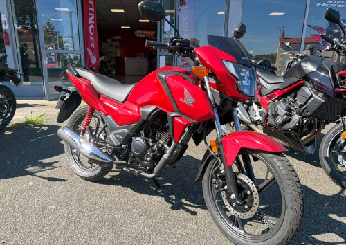 Location moto Laval Yamaha MT07 1