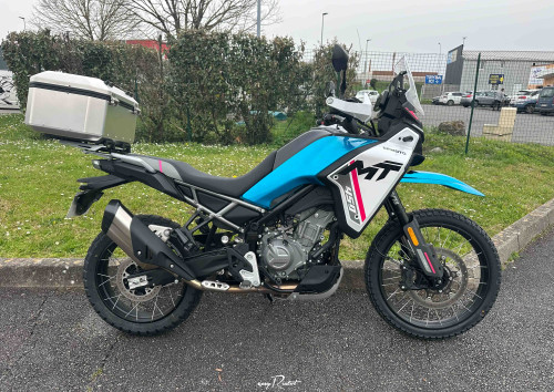Angers KTM 890 Duke L motorcycle rental 15589