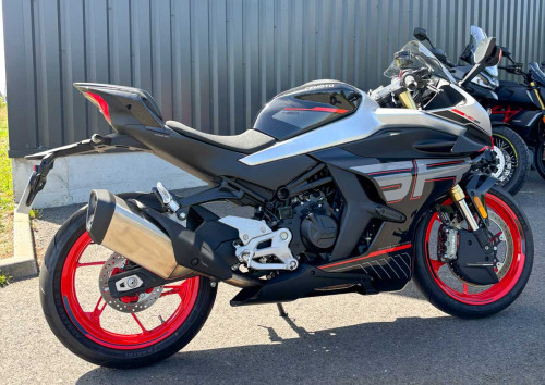Location Moto Granville Yamaha MT09 Tracer 1