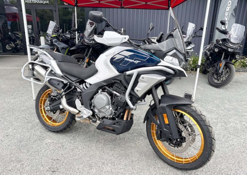 Saint-Lô Kawasaki Z650 A2 motorcycle rental 14194