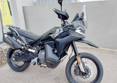 Cholet Kawasaki Z 900  motorcycle rental 14886