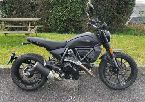 Pau Ducati Multistrada V4 S Radar motorcycle rental 18348