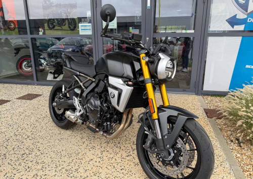 location moto metz honda 500 cbr